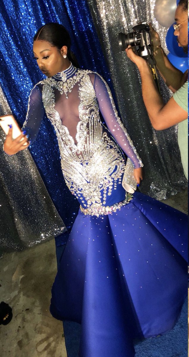 So_caligirlmyaa's tweet photo. Things I Did? THAT!👸🏽 #MetGala https://t.co/B4L2smMaGv