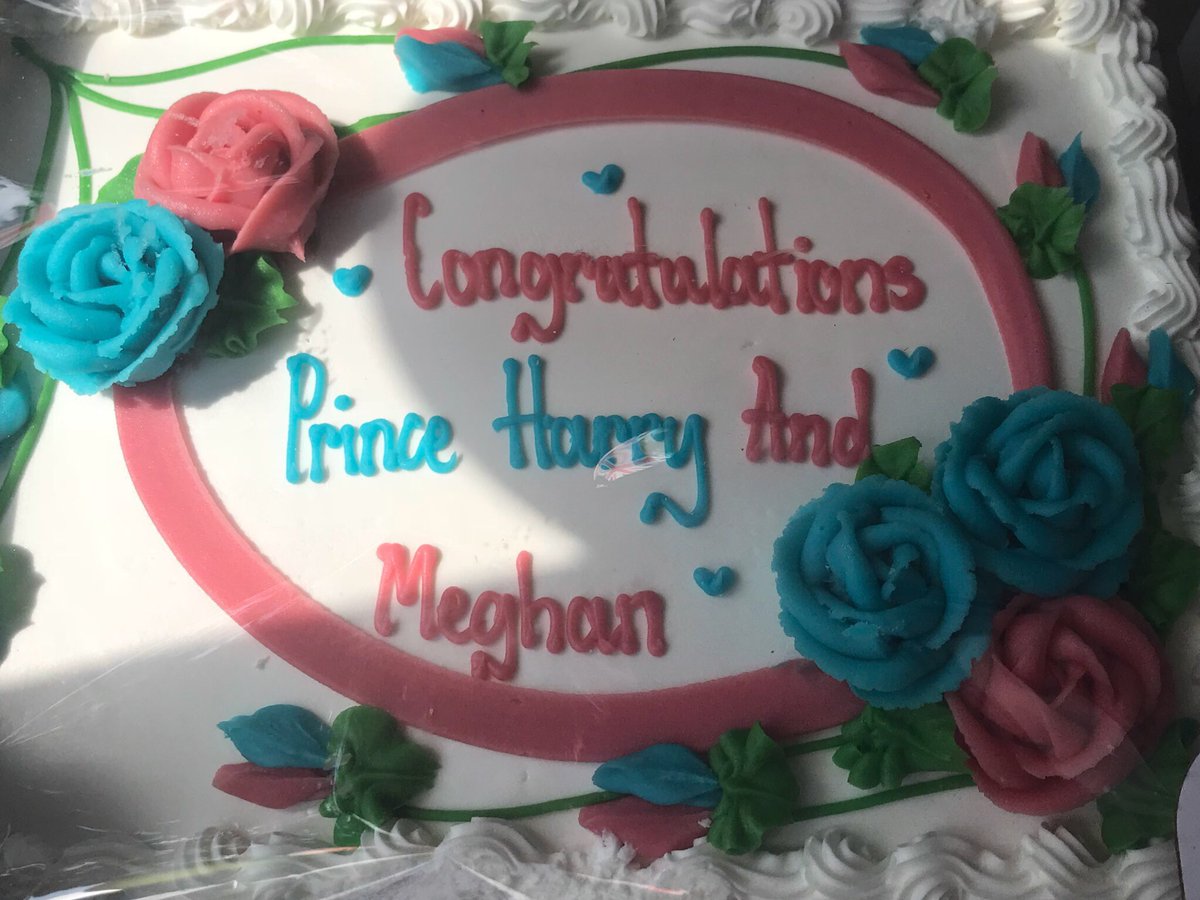joanne4enfield's tweet photo. Busy day first stop the @EnfieldMarket at the talking newspaper stand &amp; then a garden party for the royal wedding. A pic of the cake. https://t.co/DXX8cvlFr4