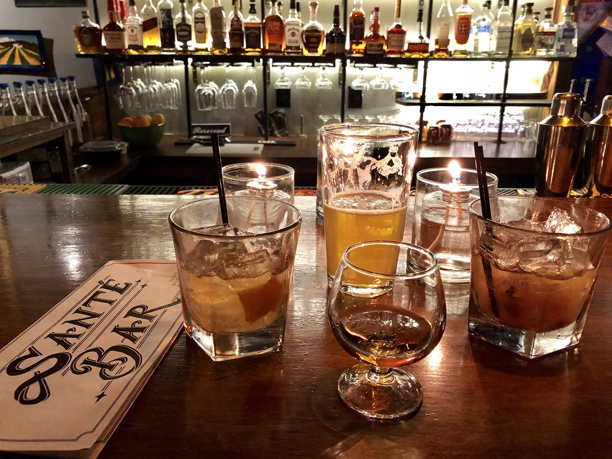 #libations #graduation #PNCA <a href="/pnca/">PNCA at Willamette University</a> it’s a celebration #locallyowned #womenowned #vryunq #heatherbruce #lgbtq #community