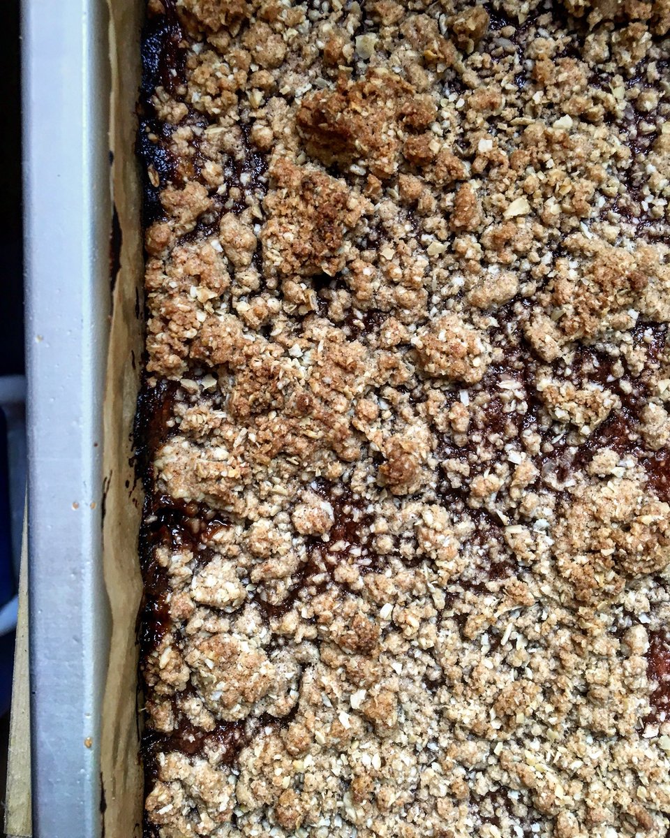 _terroirism_'s tweet photo. behold the wonderous and delightful marriage of spelt &amp; oats, bound by the cardamom and anise infused rose poached rhubarb compote. a perfect accompaniment to tea dancing later. https://t.co/NNVWzXuvUj