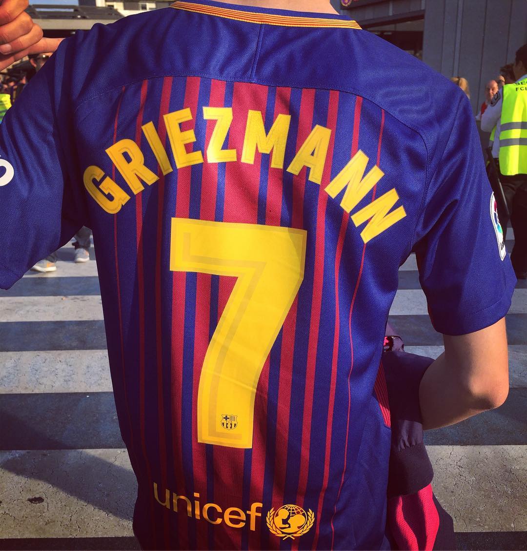 griezmann barcelona jersey number