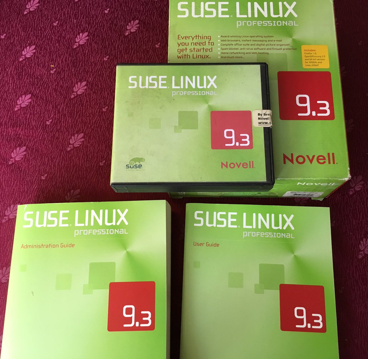 mgomezgt's tweet image. directo del baul de los recuerdos #Novell #suselinux @jfr3ak