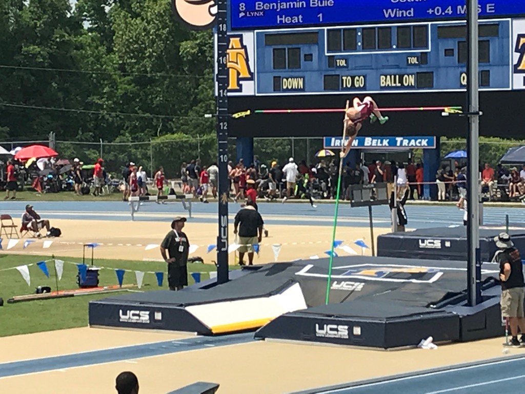 MsDankuCRHS's tweet image. Sophomore Ben Purdue competing at States today.