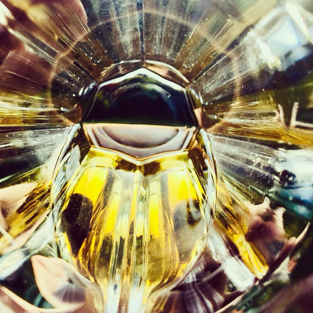 MattWilkinMS's tweet image. Sunday afternoon Cider zone out in the garden #lastdrop