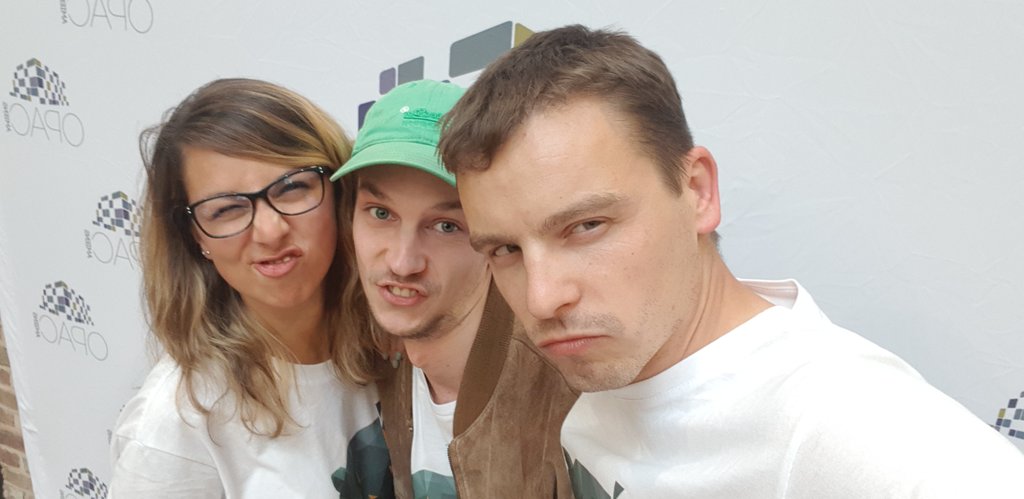 arnojibo's tweet image. Avec @PtiteRapporteuZ @AntonyBou à la fin #hackthon De @opac_amiens !