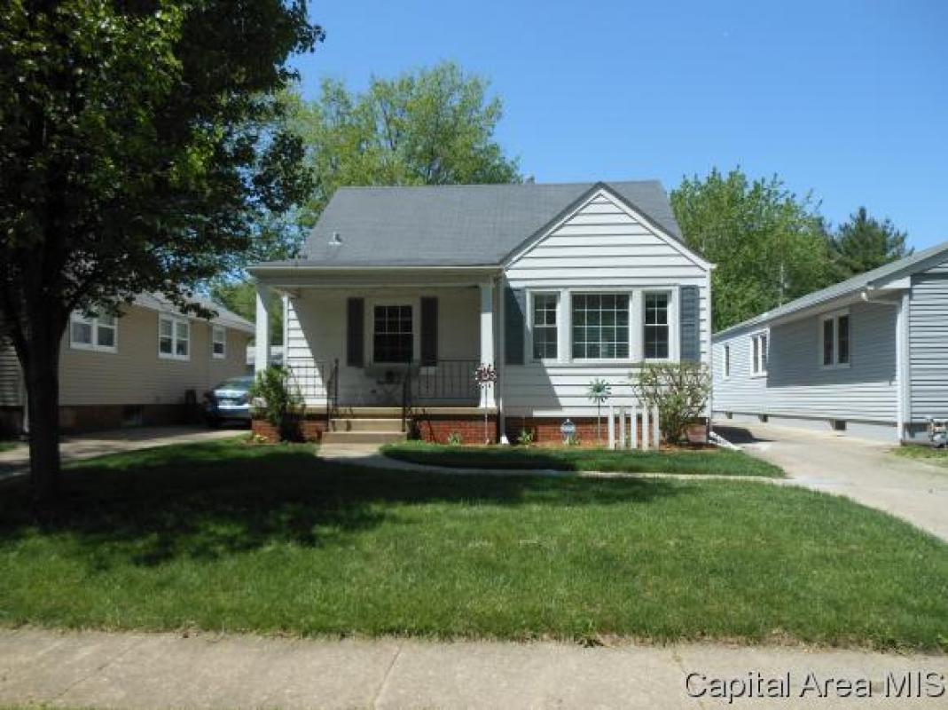 DebbieLewison's tweet image. I would love to show you my #listing at 1713  HOLMES AVE #Springf... tour.circlepix.com/home/HARV4A 
RE/MAX Professionals