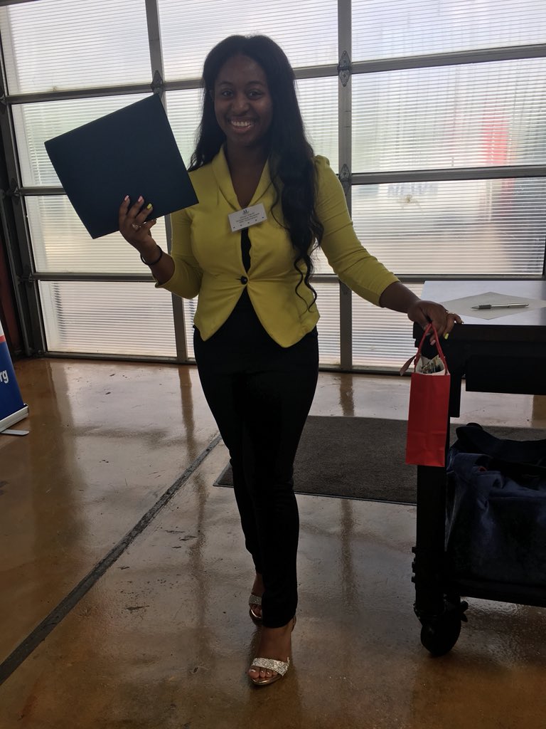 altriangle's tweet image. Not only is Gicari an incredible student and deserving #Scholarship recipient, she has amazing #fashion sense!  Check out those #shoes and amazing #trendy yellow jacket!