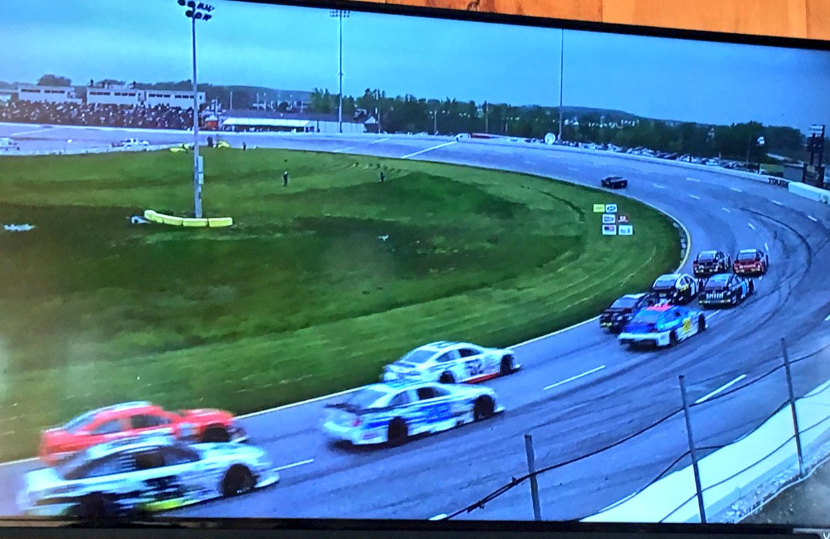 amc12496's tweet photo. @jdsjunction with @MAVTV #ARCARacing https://t.co/jT88Gsx28J