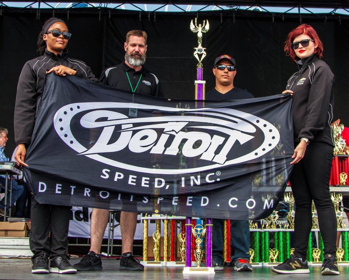 DetroitSpeedInc's tweet image. Today to wrap up the events here at #CruisinOceanCity, we presented Nick Weber the @DetroitSpeedInc Special Award for his amazing Pro-Touring 1969 Uni-Body Chevelle.  

The fabrication and details on this car are second to none, it is truly amazing!  Congratulations Nick.