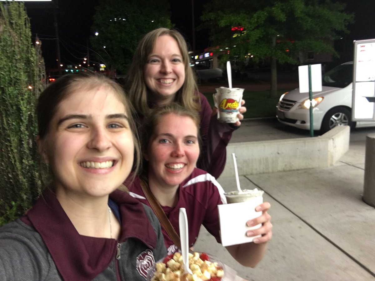 djdreier10's tweet photo. Our after concert festivities were a blast last night! Don’t know where I would be without my #friends and #family! @EatAndys #KidsForLife https://t.co/trRXyZsZ5B