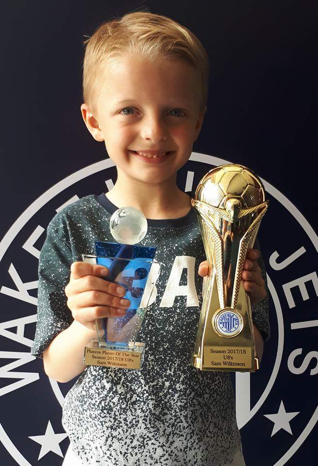 ratoad's tweet photo. @OPA_LG_3H Sam was very proud to get the players player of the year award for his football team😊⚽️🏅 https://t.co/0NUkuSfJI6