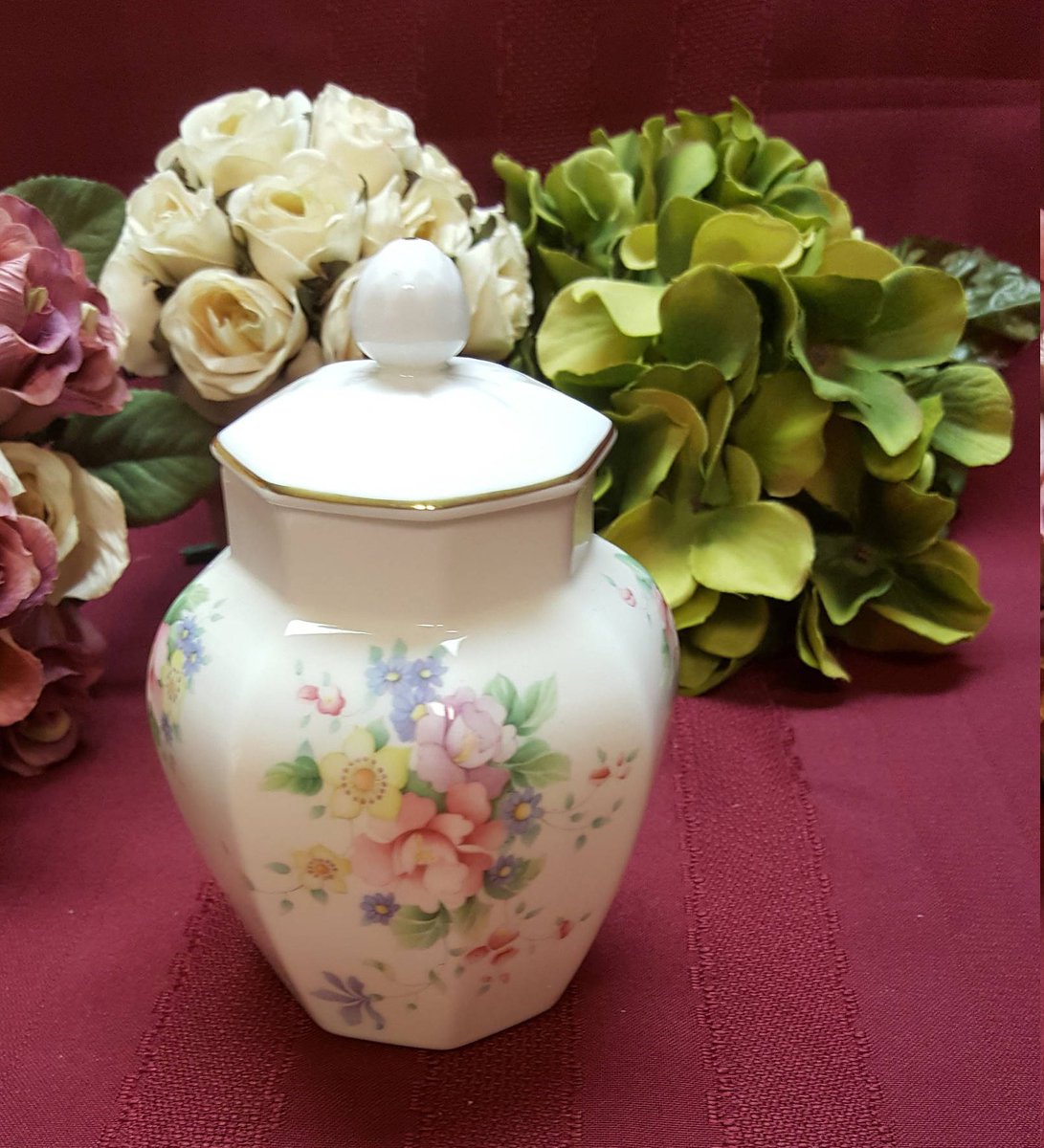 Lyn Zittel On Twitter Royal Doulton Dresser Jar 1985