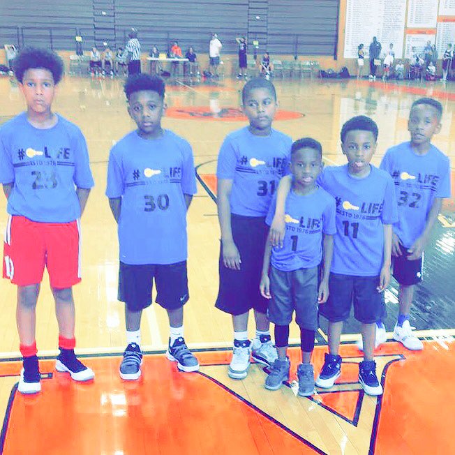 KeyLifeHoops's tweet image. KeyLife Youth Hoops 🔥🏀 #Estd1976