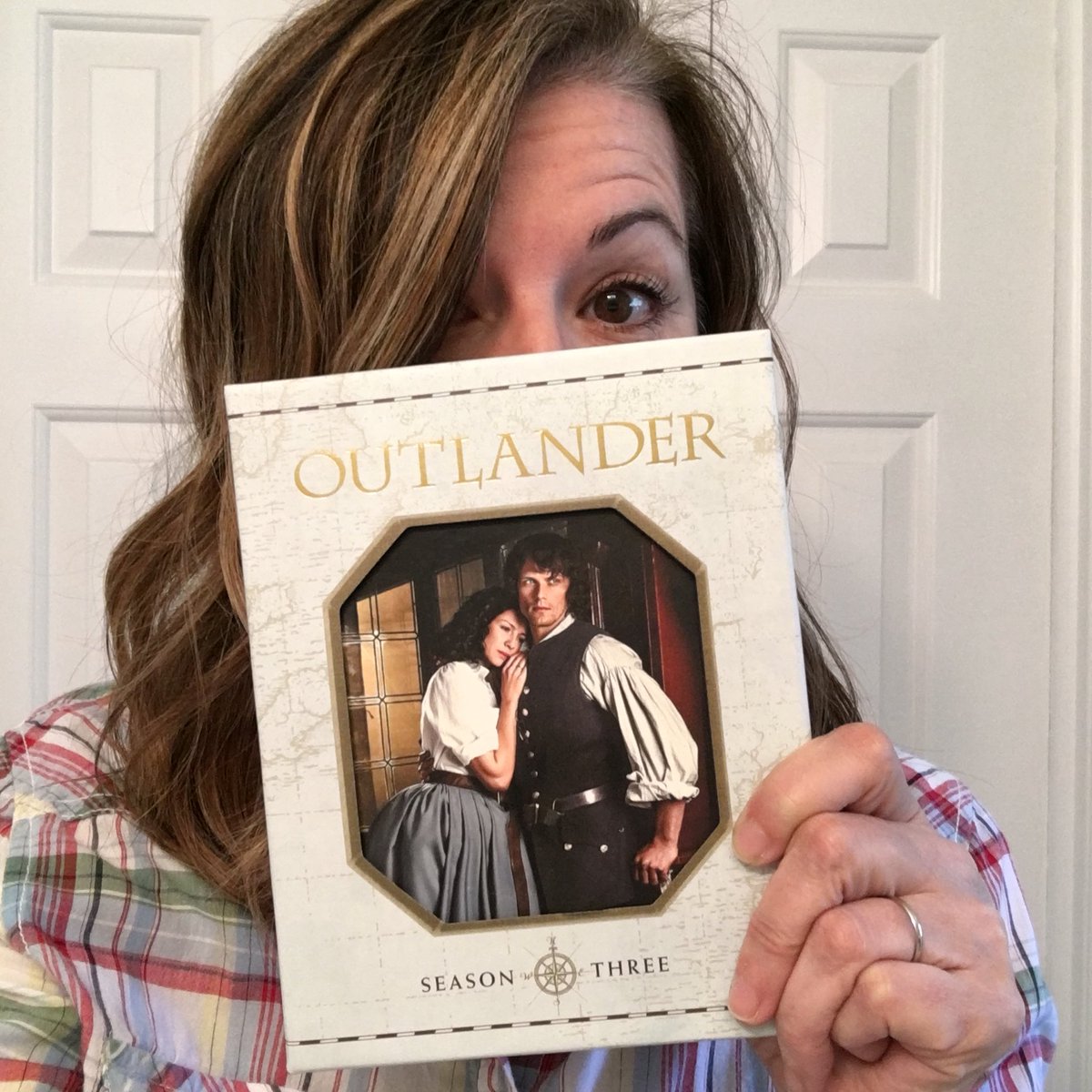OutlndrObsessed's tweet photo. Hey @SamHeughan!! Call me!😉 #outlanderS3contest https://t.co/eA5VDGKYgf
