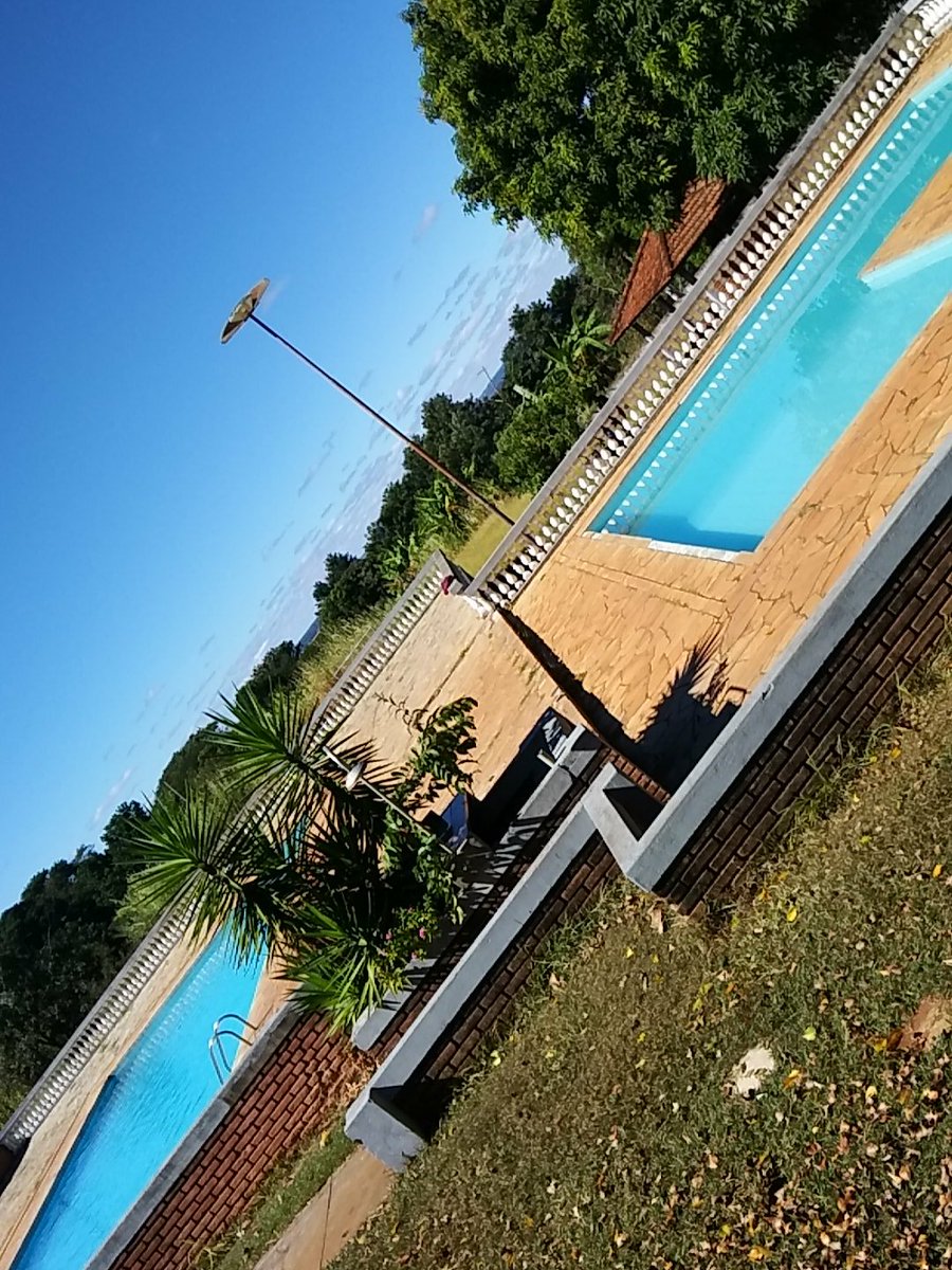 thiidox's tweet photo. Vamo de domingão #frionaoajuda #porraainaodameu https://t.co/w3hUn1I1hY