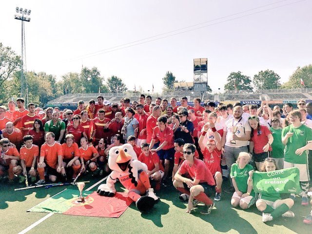 chloejordan2000's tweet photo. TB to an amazing experience volunteering at the Euro ParaHockey Championship 2017❤️🏑

Now is your chance to volunteer with the @HockeyWales Flyerz! Sign up⬇️
https://t.co/6Mc459Jwhh

#FlyerzWeek https://t.co/HjeRm1VWL1
