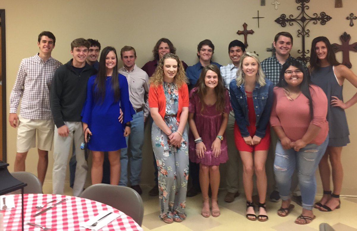 OSBC Senior Sunday! We love you Sydney! <a href="/sydney_east/">syd :))))</a>