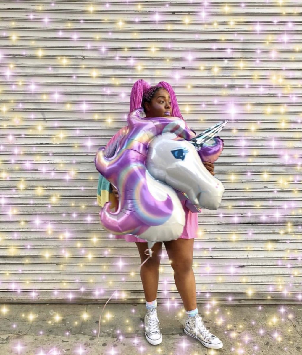 isleof_paradise's tweet photo. If you buy us a unicorn balloon we promise to love you forever! 🦄 |📸 @tasselfairy https://t.co/rqqfumLiHZ
