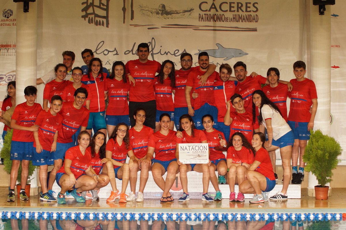 TrofeoCCPH's tweet photo. Enhorabuena a todos los Clubes y nadadores participantes, en especial a todos los premiados y a los 3º primeros clasificados:
1º @caceresdelfines 2º @cnportamina 3º @Natacionbadajoz 
Os esperamos el año que viene!! https://t.co/T6dfHz3DlP