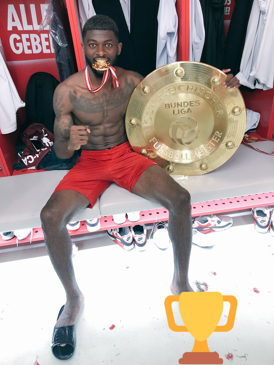 Jong22_'s tweet photo. Champion d’Autriche, magnifique saison 🏆🎉🎊🎇🙏🏾 #WeAreSalzburg #Champion 🏆🥇🇦🇹 https://t.co/rIdML4WVsl