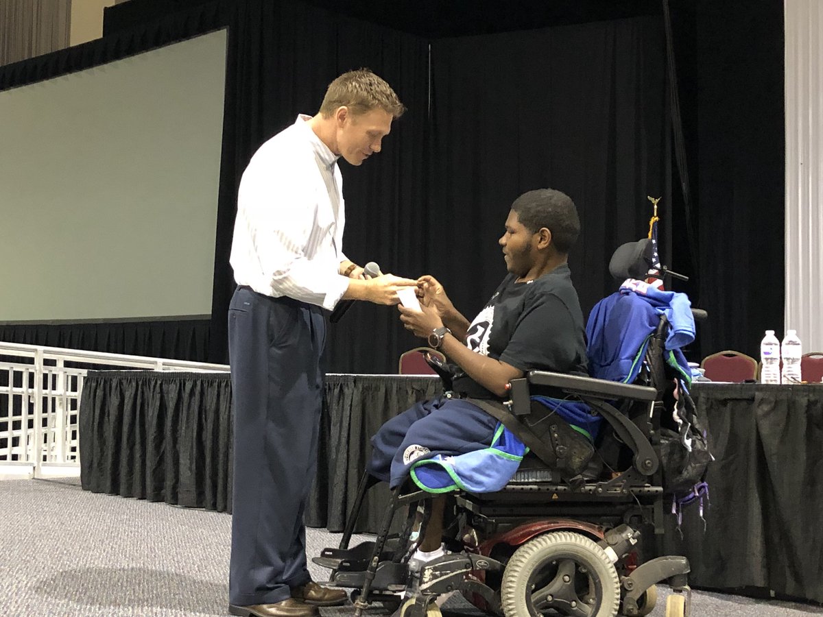 KingHSLions's tweet photo. Special moment at graduation rehearsal and a huge Thank You to Faculty and Community Partners for making this happen. Mr. Rowan had the easy job of presenting Darian Roman with his Class Ring. #KingHigh #ManyLionsOnePride https://t.co/WVGSb7xd4z
