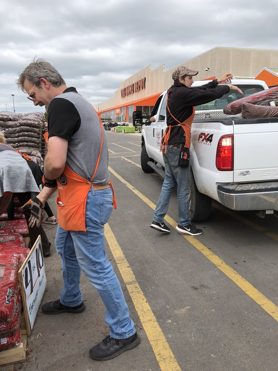 heather10brooks's tweet photo. What we doing on a Sunday at the Depot. We do it like nascar pit stop style. https://t.co/IFR6xFVXfO