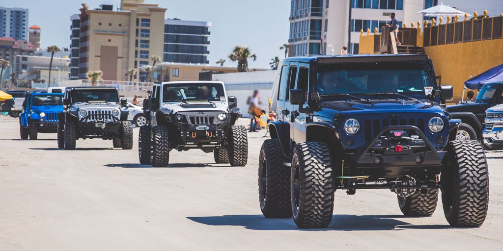 Jeep's tweet image. Gang's all here.
