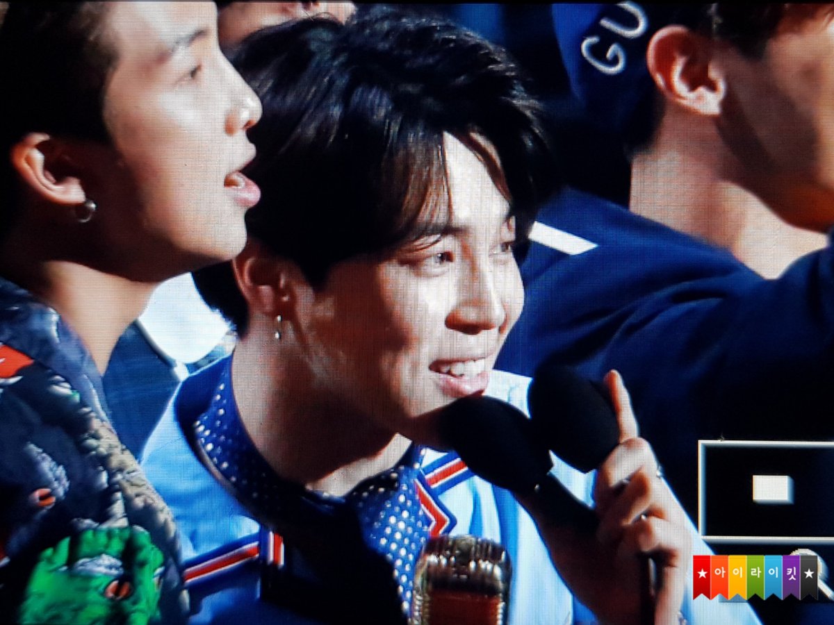 Jimin_Mexico's tweet photo. [20.05.18] #JIMIN en #BBMAs
#지민 🎤 PREV. 
#BTS_BBMAs
@BTS_twt
© ILIKEIT_JM 

JPao🍑 https://t.co/0LBwjlkdus