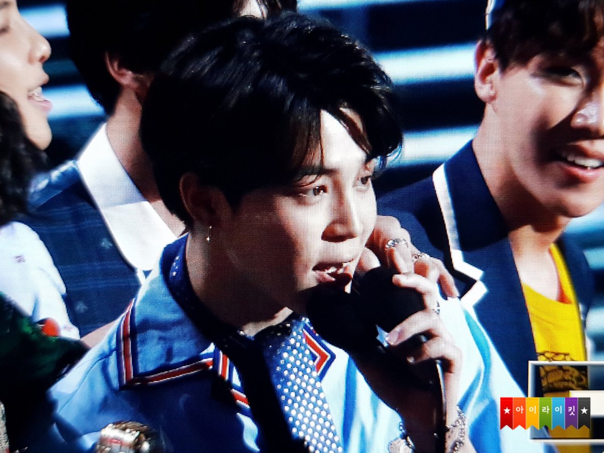 Jimin_Mexico's tweet photo. [20.05.18] #JIMIN en #BBMAs
#지민 🎤 PREV. 
#BTS_BBMAs
@BTS_twt
© ILIKEIT_JM 

JPao🍑 https://t.co/0LBwjlkdus