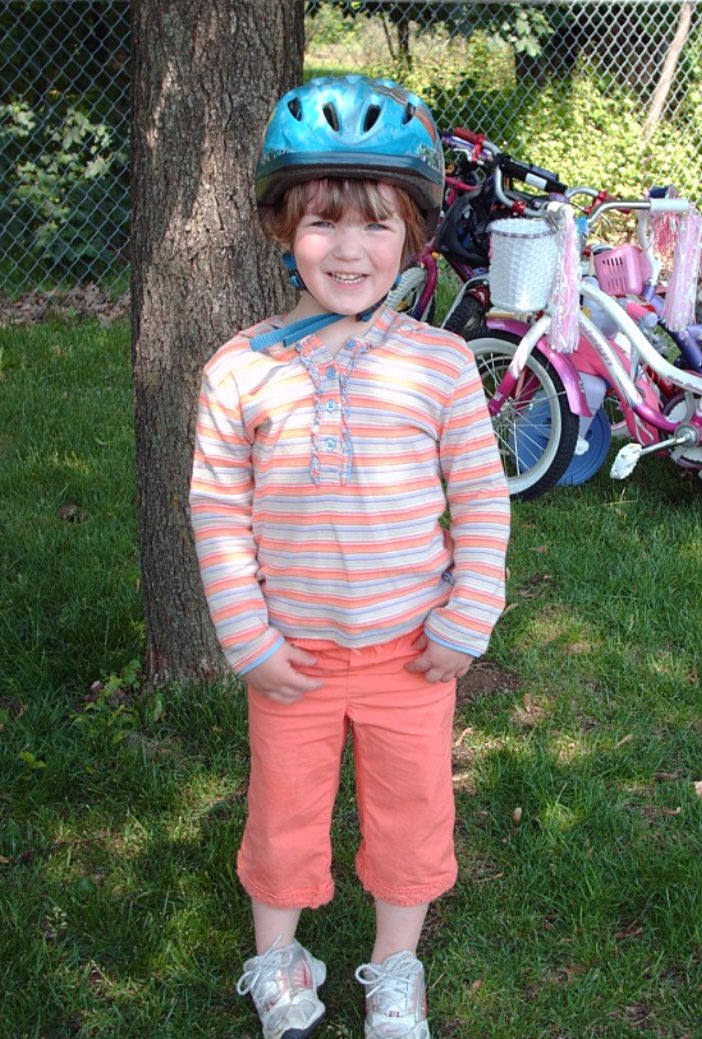 fstptch33's tweet photo. Thank you @Shutterfly for the "Your memories from this week twelve years ago" email. Happy to report she mastered the bike and is about to get her driver's permit 😀  #PhotoMemory #SlowDownFatherTime https://t.co/9A5Wpo3spX