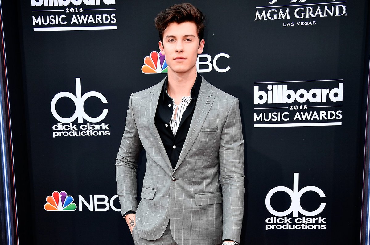 billboard's tweet photo. Shawn Mendes says he wants to collab with BTS "a thousand percent" at the #BBMAs https://t.co/T4ZmiAmJPL https://t.co/NnF1RDIGmJ