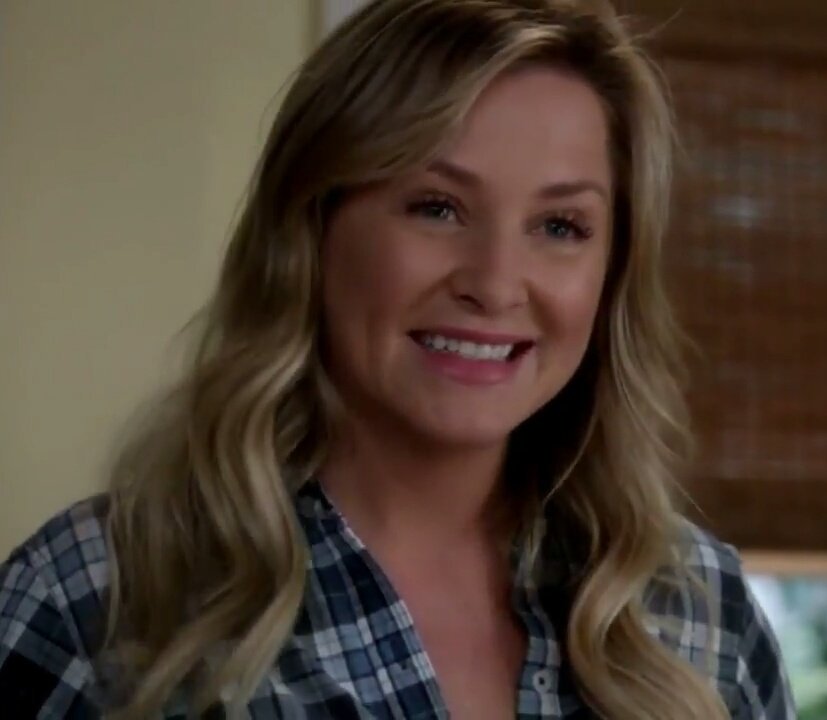 niquemayhem's tweet photo. My #TeenChoice nomination for #ChoiceDramaTVActress is @JessicaCapshaw as Arizona Robbins in @GreysABC https://t.co/9GSQjFGiJB