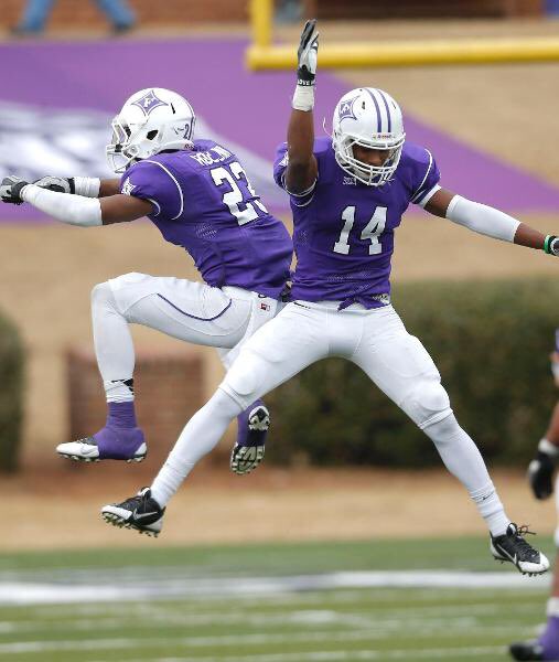 JabariMoore04's tweet photo. Blessed to receive an offer from Furman‼️ https://t.co/iYgoCnmKZW
