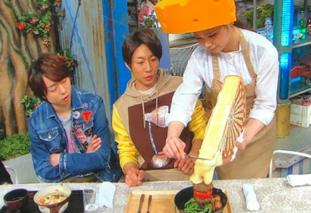 Twitter पर Mai 恵比寿のチーズチーズカフェ 2人だとこれ位で大満足 まだちょっと明るいうちから頂く赤ワインにチーズは幸せ 艸 帰りは真っ暗だったけどね ラクレットチーズたっぷりで美味しかった チーズチーズカフェ 嵐にしやがれ