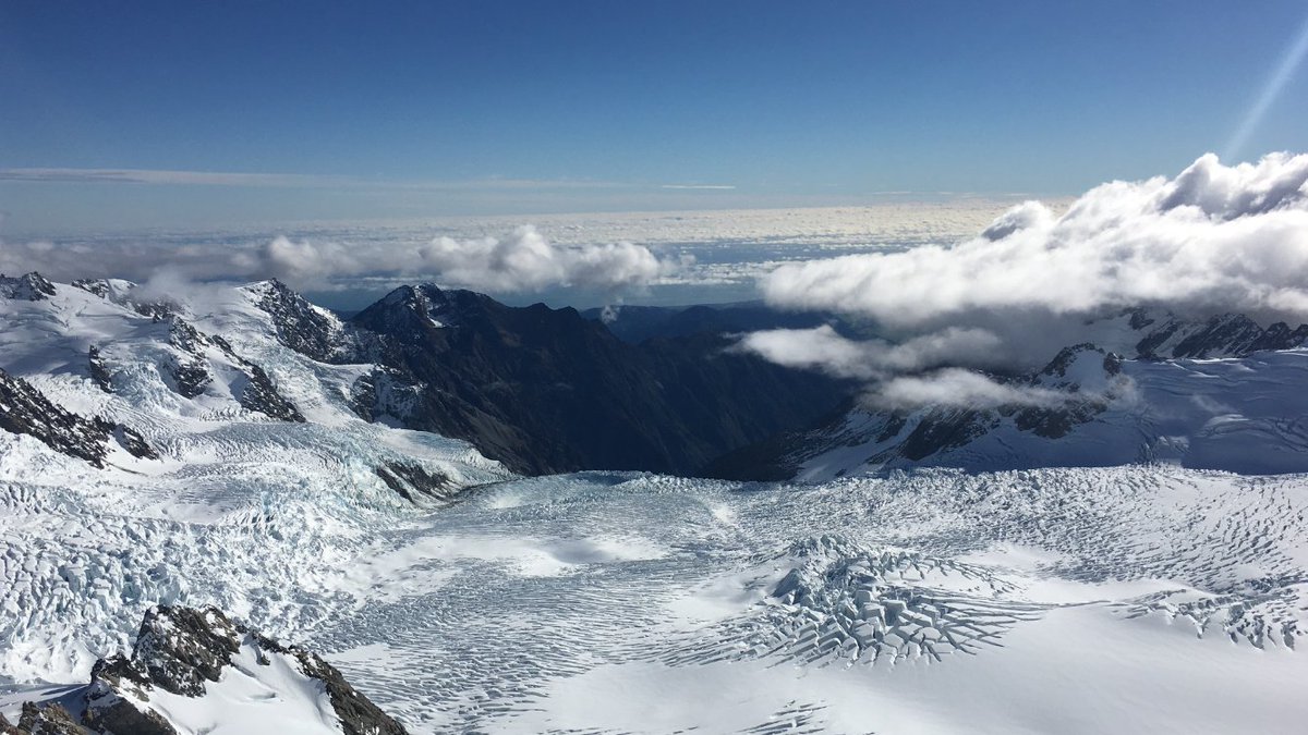 HeliQT's tweet photo. Amazing view of Franz Josef Glacier @WestCoast_NZ. A bespoke flight can take you to our hidden gems throughout the Southern Alps of the South Island of NZ.  Thanks to pilot Alfie for this shot. #franzjosef, #glaciers #flightseeing #helicopterflight, #nzmustdo #westCoast #winter https://t.co/NzblobvbNu