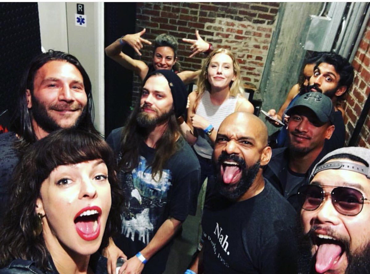 TWalkingDWorld's tweet photo. #TWDFamily together in Atlanta!
#TheWalkingDead
(📸: @PollyAMcIntosh) https://t.co/2ShFHLEEx4
