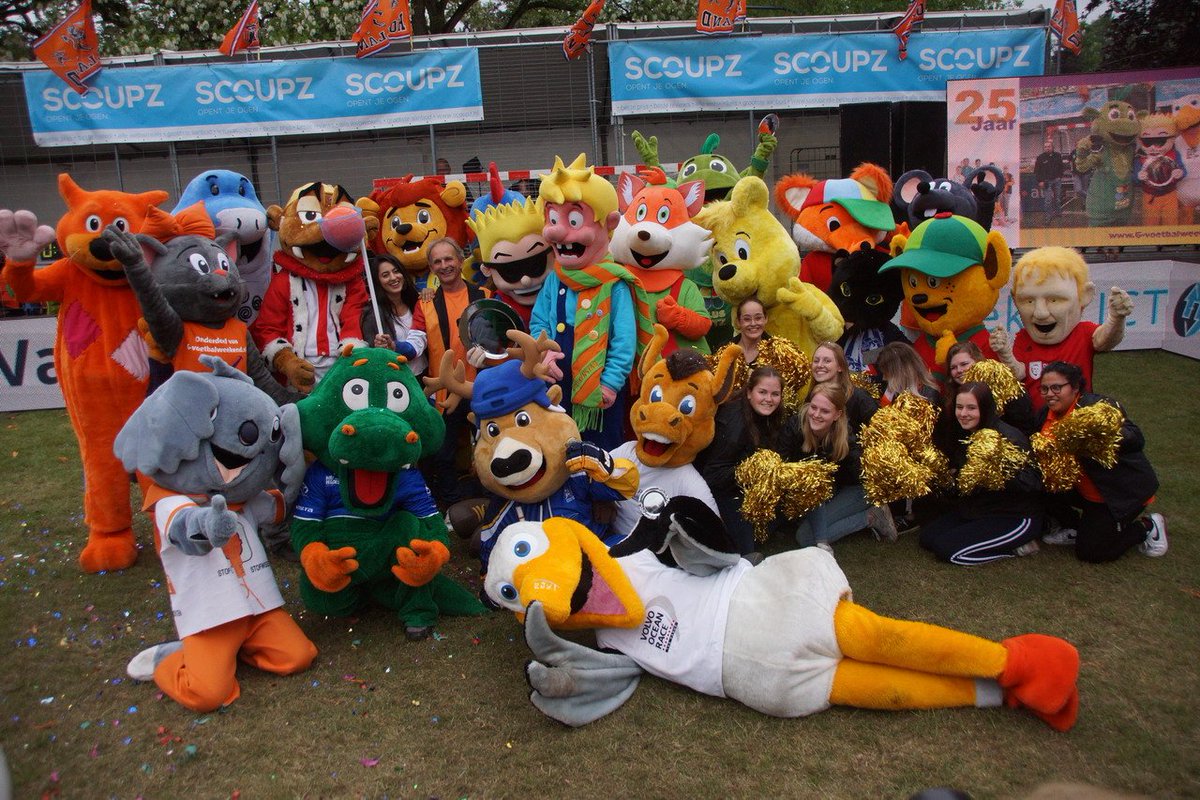 Webfm_tv_'s tweet photo. Benny Bollo dé Mascotte van Maas en Waal is EERSTE geworden op de NK Mascotte.
Foto's: Dennis Peters. Meer foto's: https://t.co/skrPjAyv3L https://t.co/VfLhR3s1Uy