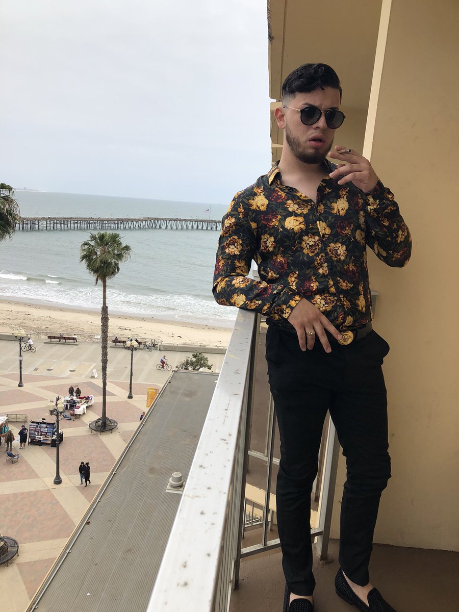 _asaelmoreno's tweet photo. Ventura California. #gigready #lhdg https://t.co/LMjkZT5qzd