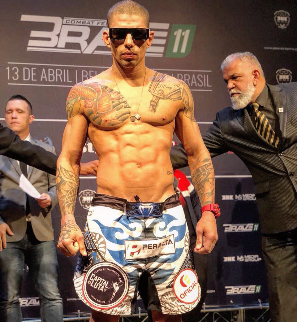 LucasMineiroMMA's tweet photo. Prepare o celeiro, porque a colheita será grande🙌🏼 obrigado Deus🙏🏻 #capitaldaluta #lucasmineiromma #venumteam #vitafornutrientes #gshock #evoke #caoveio #geoservice #santodica #oficialfarma @capitaldaluta @caiofrpt @alewin71 @halan.assakura https://t.co/puybT25tEC