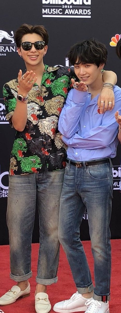 jikookielove's tweet photo. SCREAMS JOON OWNS 3 CASINOS ON THE STRIP AND THAS HIS TROPHY HUSBAND YOONGI https://t.co/NZjIj8cPg7