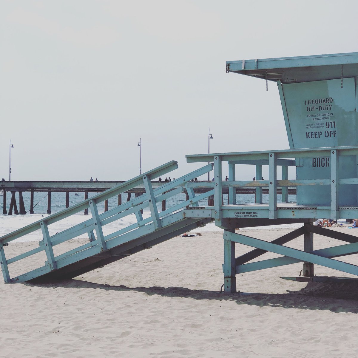 KlaudiaJurewicz's tweet photo. Quick stop by the ocean 🌊
#GroovyPhotoChaser #LA #VeniceBeach https://t.co/Nbqi9mXlKW
