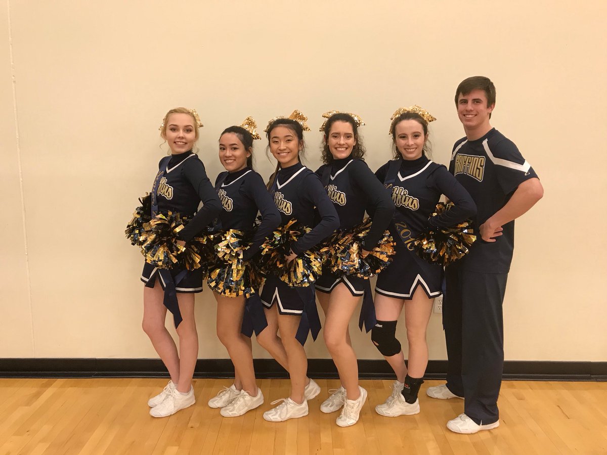 FMCHSCheerDance's tweet photo. Congrats to FMCHS Graduates from Dance and Cheer! Remember to dance even when you aren’t sure of the steps, take that leap of faith and know there will always be a backspot to catch you. We love you all! #WeAreGriffins #Classof2018 https://t.co/7QudtmInXB