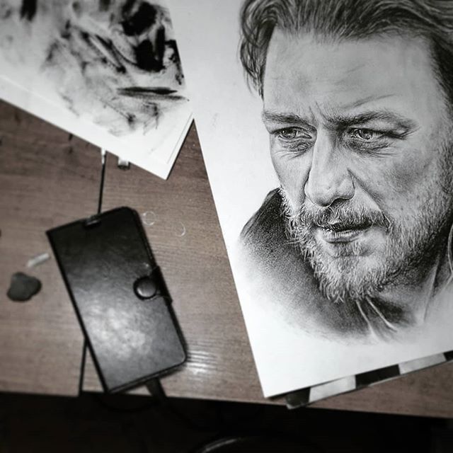 GermanMcAvoyers's tweet photo. Came across another awesome drawing of James McAvoy @jamesmcavoyrealdeal Hats off!!! 👍

______

#Repost and Credit to @jessy_drawing.art with @insta.save.repost • • •

______

#jamesmcavoyrealdeal #jamesmcavoy #mcavoy #mcavoyers #mcavoyeurs #germanmc… https://t.co/KTG7j6Dlt0 https://t.co/05Eum4cLOo