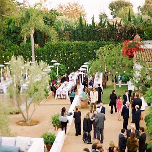uscout_com's tweet image. Having a wedding or hosting an event? Look no further than this L.A.  location on 1/2 an acre with pool, bocce court, rose garden, tennis court, sauna and much more. #Uscout #wedding #event #eventplanner #locations #venues
