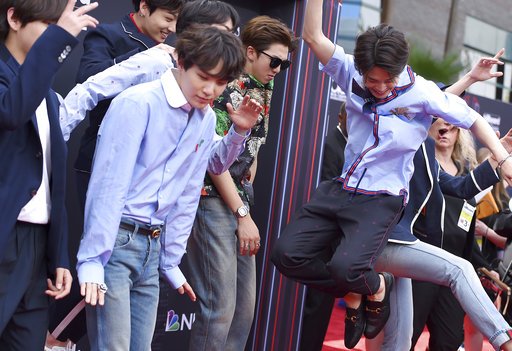 c’mon c’mon im not afraid, you know! tweet media