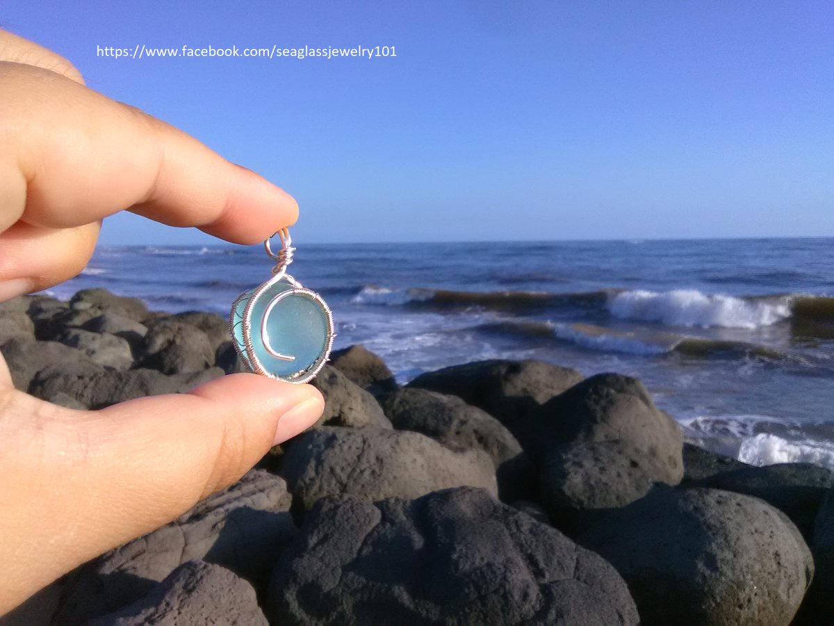 VanassaPhotos's tweet photo. Buy it here https://t.co/ezDcXaDcjh   #seaglass #necklace #pendant #jewelry https://t.co/mCHjOIdiqN