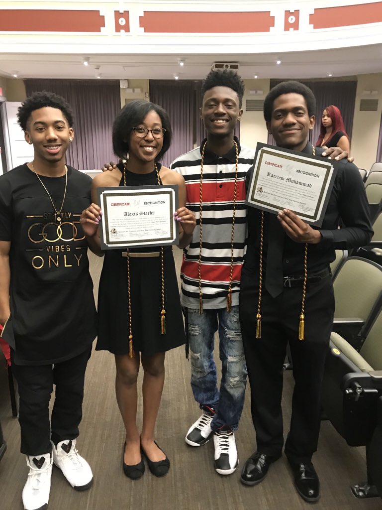 JJBNChapter's tweet photo. Umoja Black Graduation Celebration featuring @JJBNChapter Alumni @JackandJillInc https://t.co/G5nZWiity7