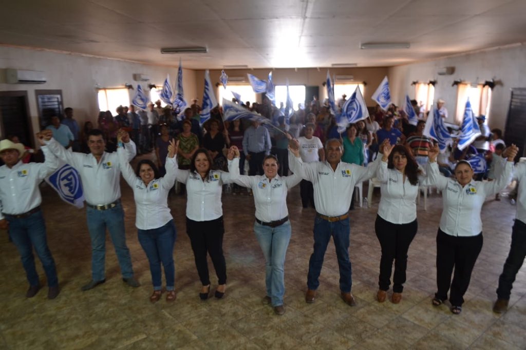 celyaldana's tweet photo. En Aconchi con mi compañero de fórmula Pedro Lugo “ El Capellán “. Estamos listos para lograr la Victoria del #FrentePorMéxico y el #ElFrentePorSonora #QueSubaElRio https://t.co/xlPXXDVTD2