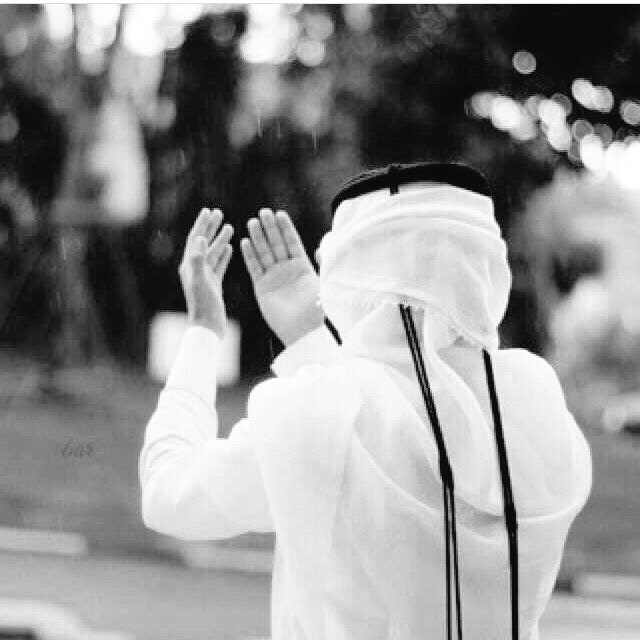 MN4545wa's tweet photo. .
يالله أنا طالبك ٠٠٠ عفوك وغـفرانك
ياخالق الخلق  رازقها ومعطيها
.
تغفر  ذنوبي وتغنيني مـع إحسانك
وترزقني الجنة اللي طامعاً فيها
.
#جريحة_الحرف_للدعم https://t.co/pbyssbjAQb