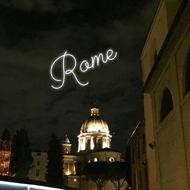 Random night walk in #rome 👌🥂 ift.tt/2rUL8rw
